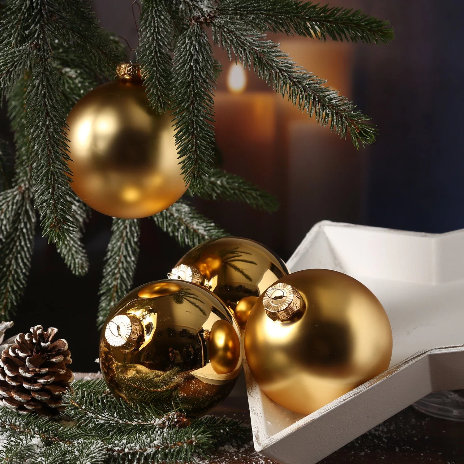Weihnachtsbaumkugeln – 10 cm, Gold, 4er-Set, bruchfest